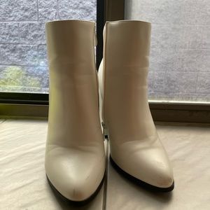 Nasty Gal White ankle booties